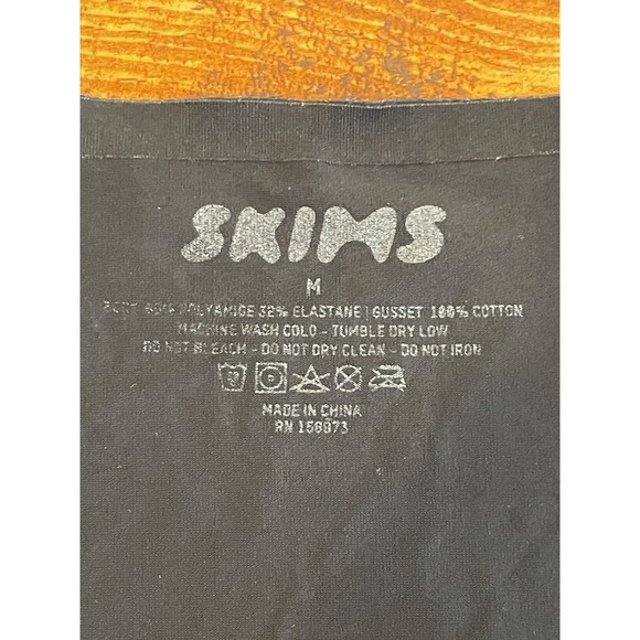 Skims Black Unlined No Show Bralette size Medium - Picture 4 of 4